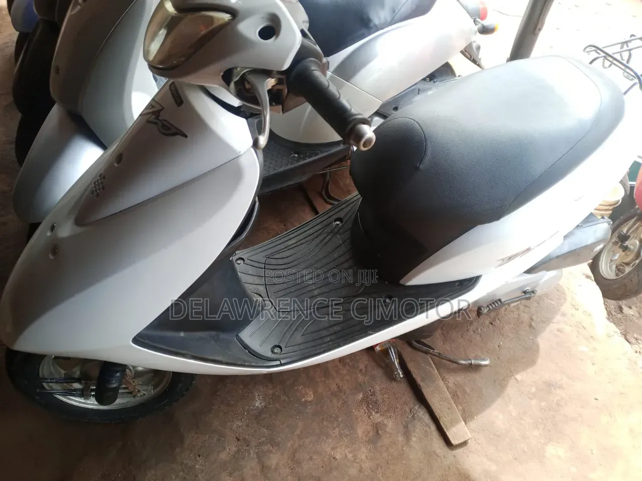 Honda Dio 2021 White