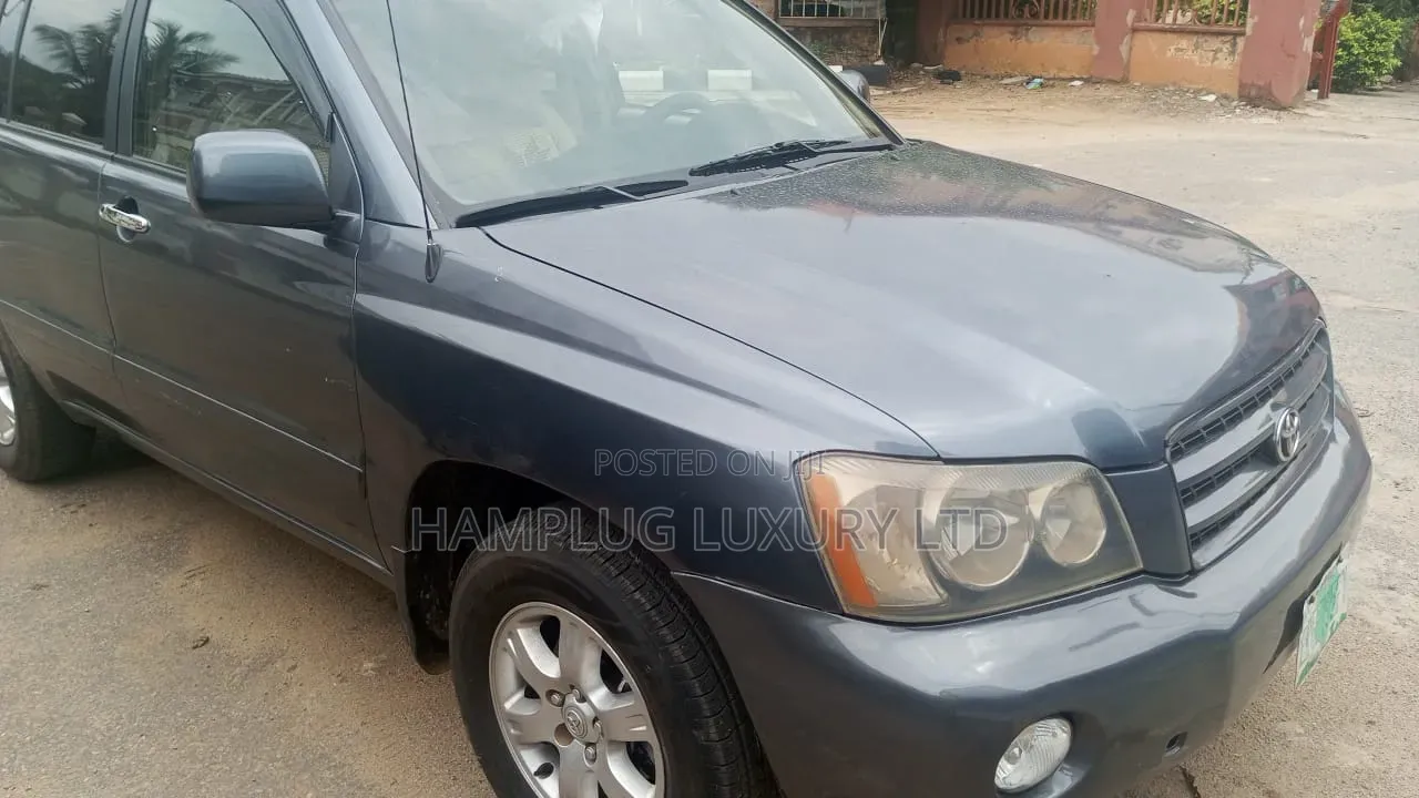 Toyota Highlander 2005 Gray