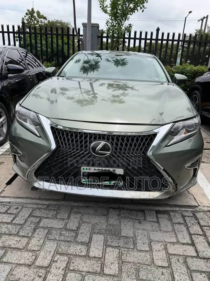 Lexus ES 350 FWD 2013 Green