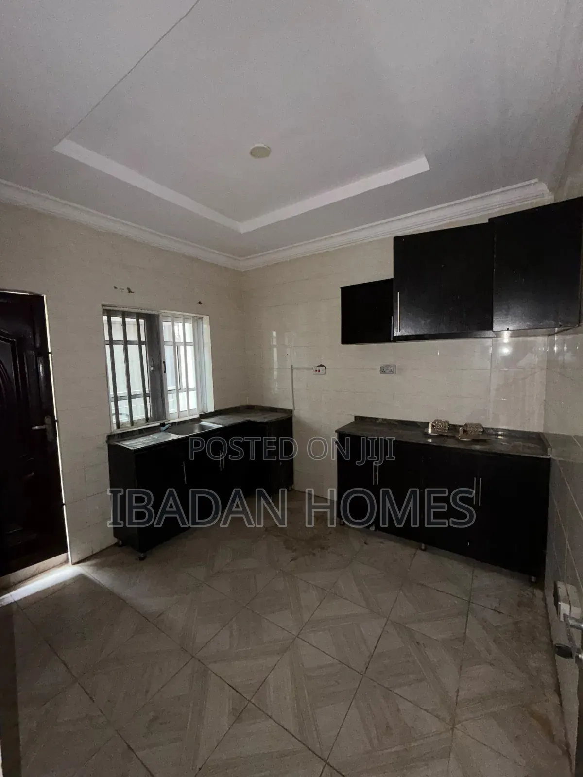 3bdrm Block of Flats in A3 Estate, Ibadan for rent