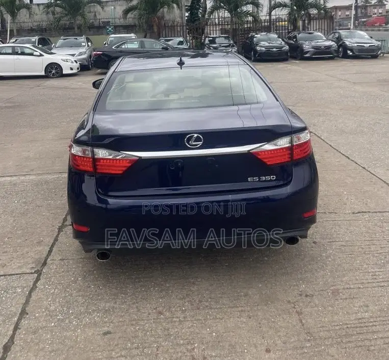 Lexus ES 350 FWD 2013 Blue