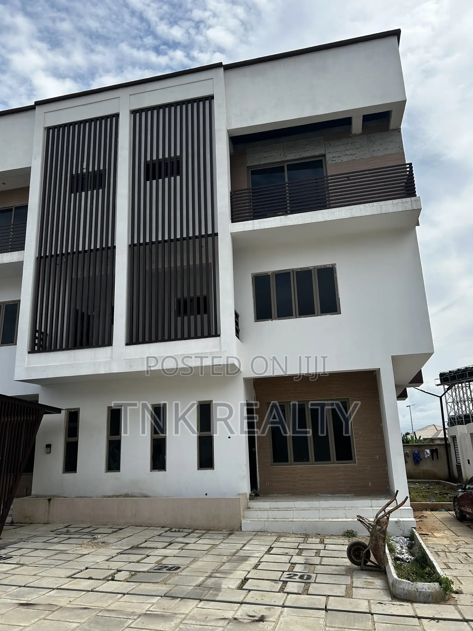 4bedroom Semi-Detached Duplex for Sale.