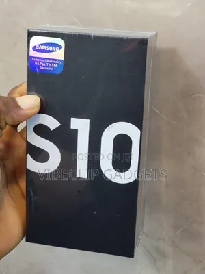 New Samsung Galaxy S10 128 GB Silver
