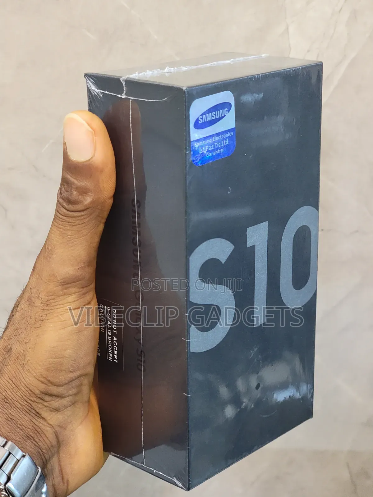 New Samsung Galaxy S10 128 GB Black