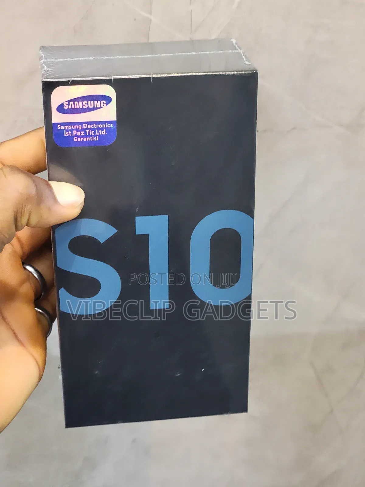 New Samsung Galaxy S10 128 GB Blue