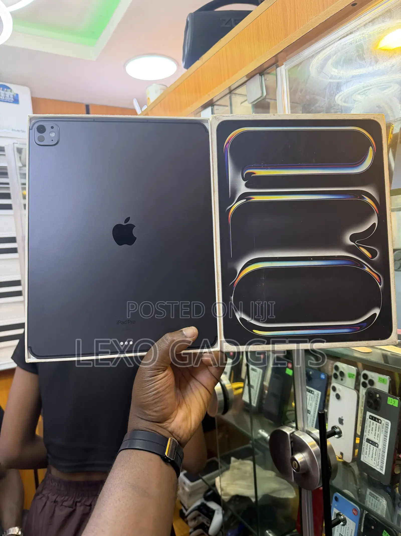 Apple iPad Pro 13 (2024) 256 GB Gray