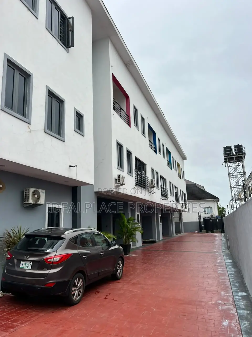4bdrm Townhouse/Terrace in Ikate for sale