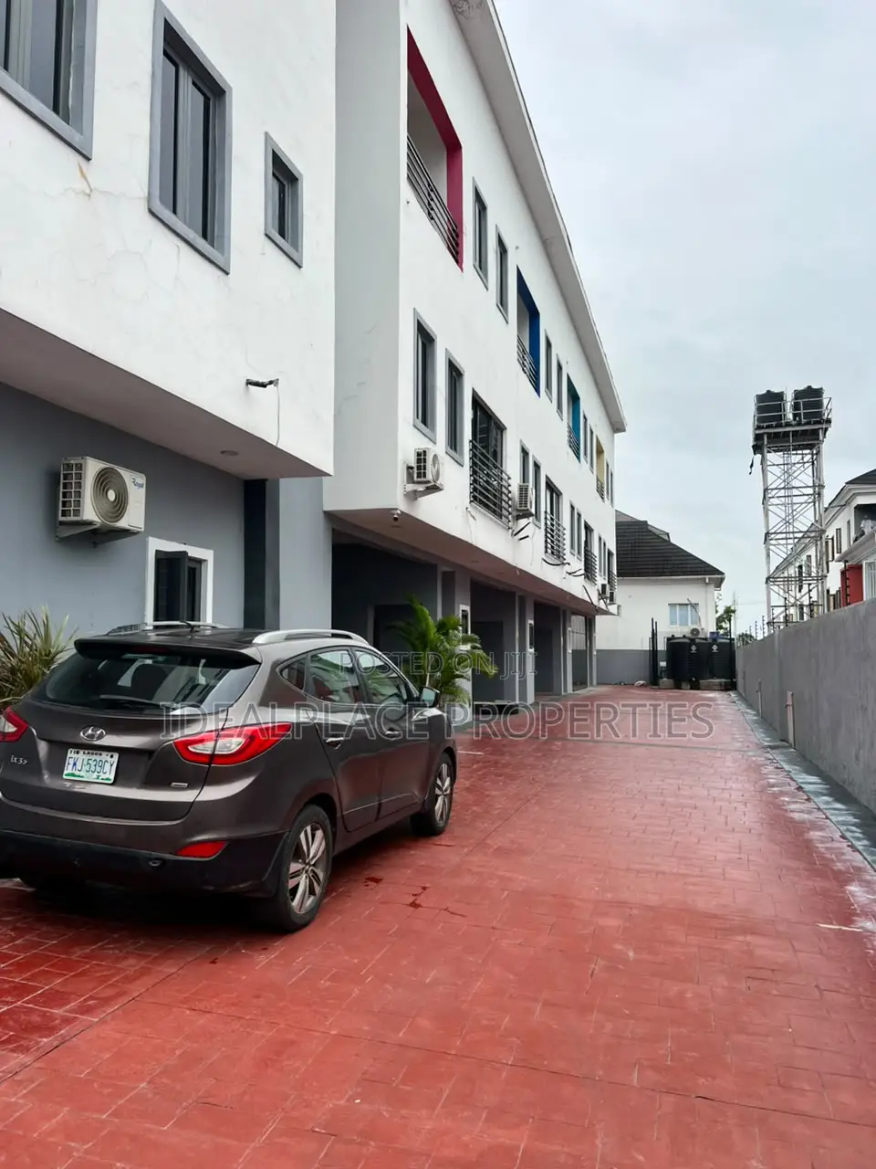 4bdrm Townhouse/Terrace in Ikate for sale