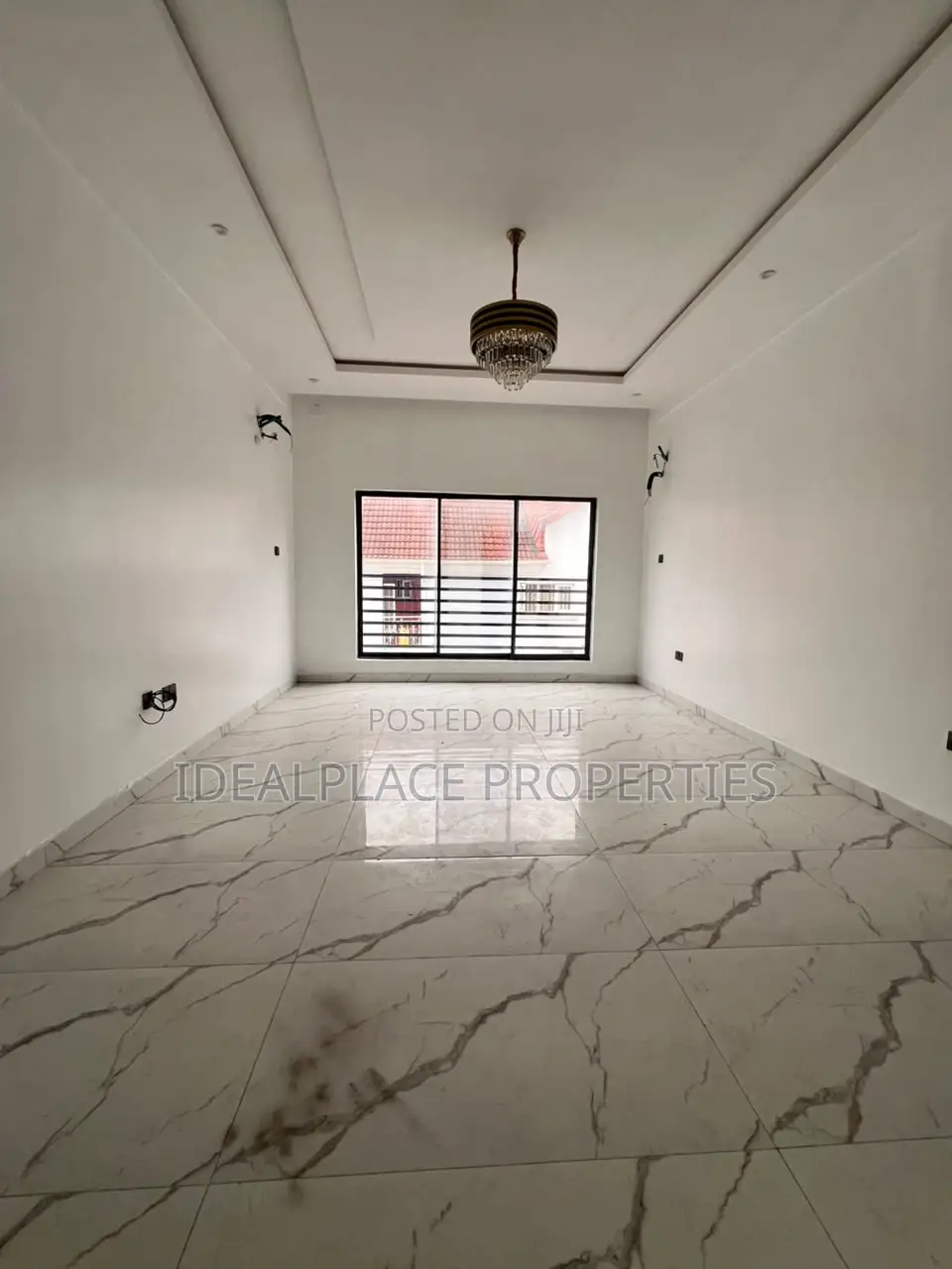 4bdrm Townhouse/Terrace in Ikate for sale