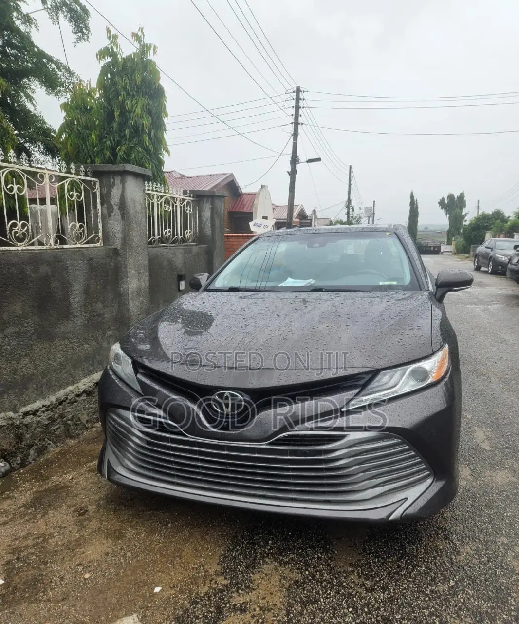 Toyota Camry XLE FWD (2.5L 4cyl 8AM) 2018 Gray