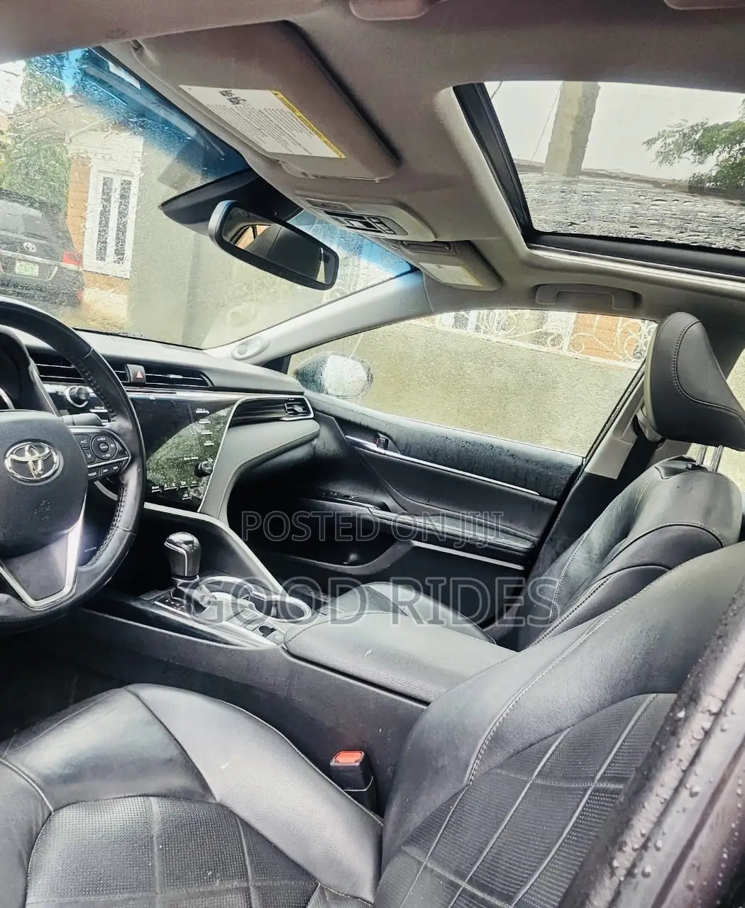 Toyota Camry XLE FWD (2.5L 4cyl 8AM) 2018 Gray