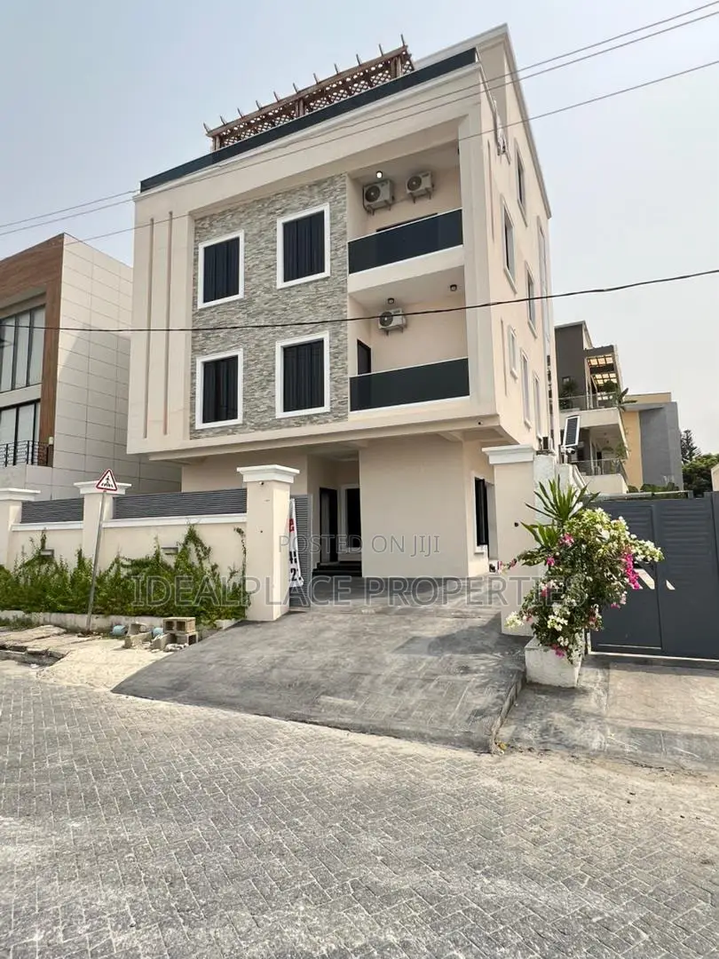5bdrm Duplex in Lekki Phase 1 for sale
