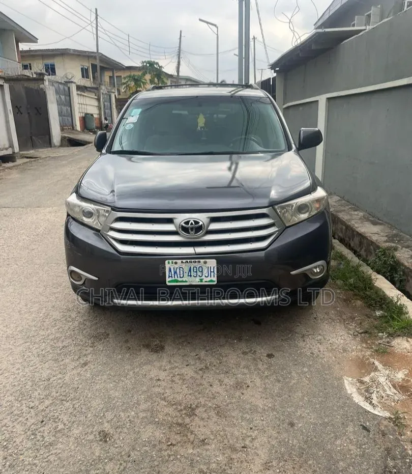 Toyota Highlander 2012 Gray