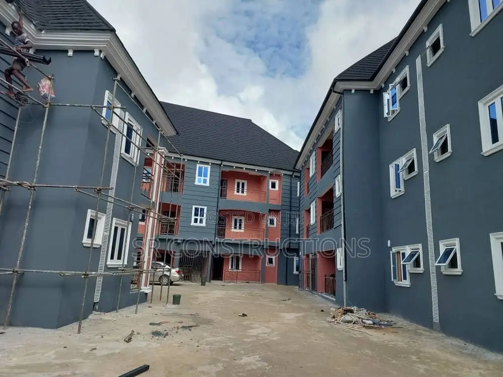 Looking for a Reliable Building Contractor?