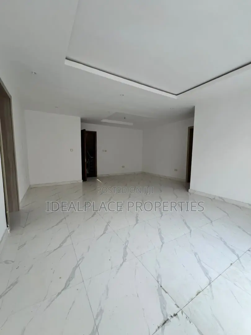 2bdrm Apartment in Ologolo for sale