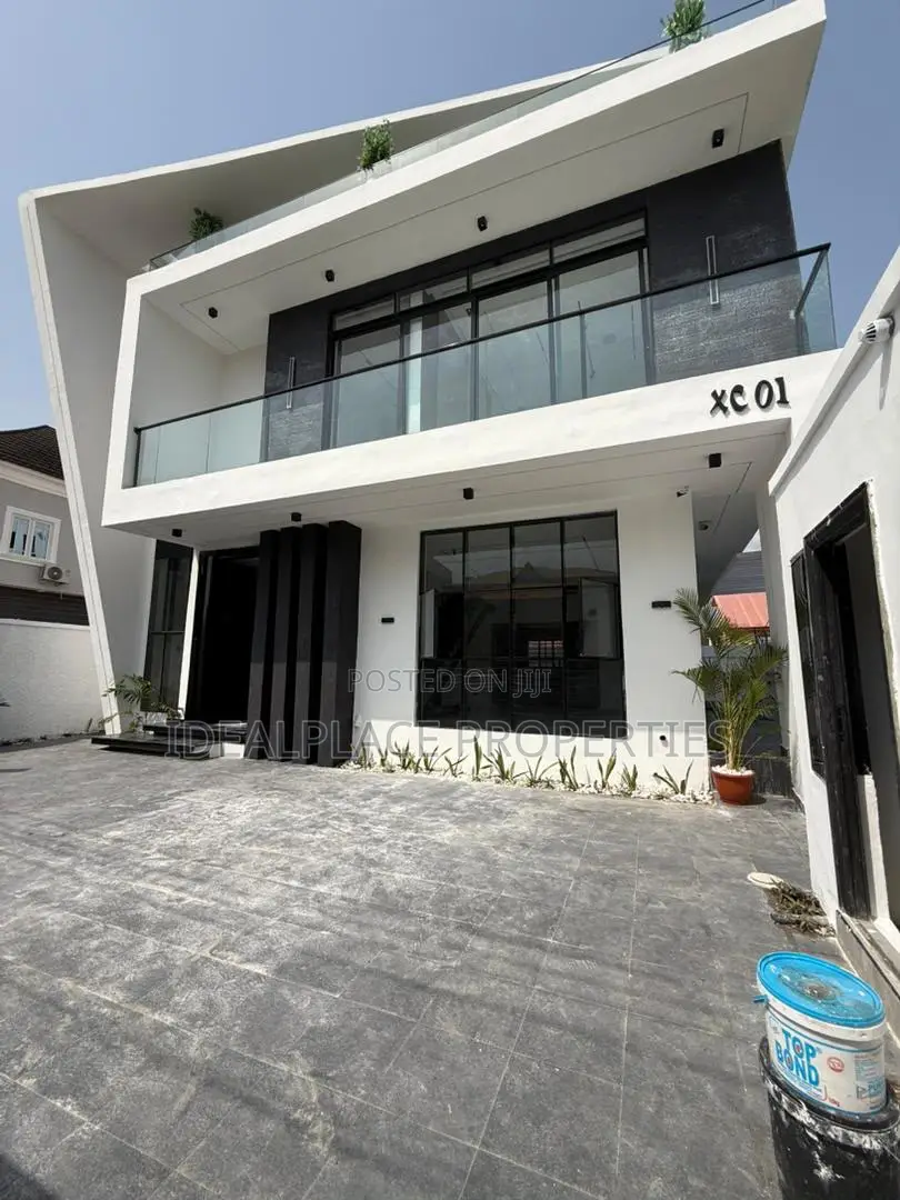 5bdrm Duplex in Sangotedo for sale
