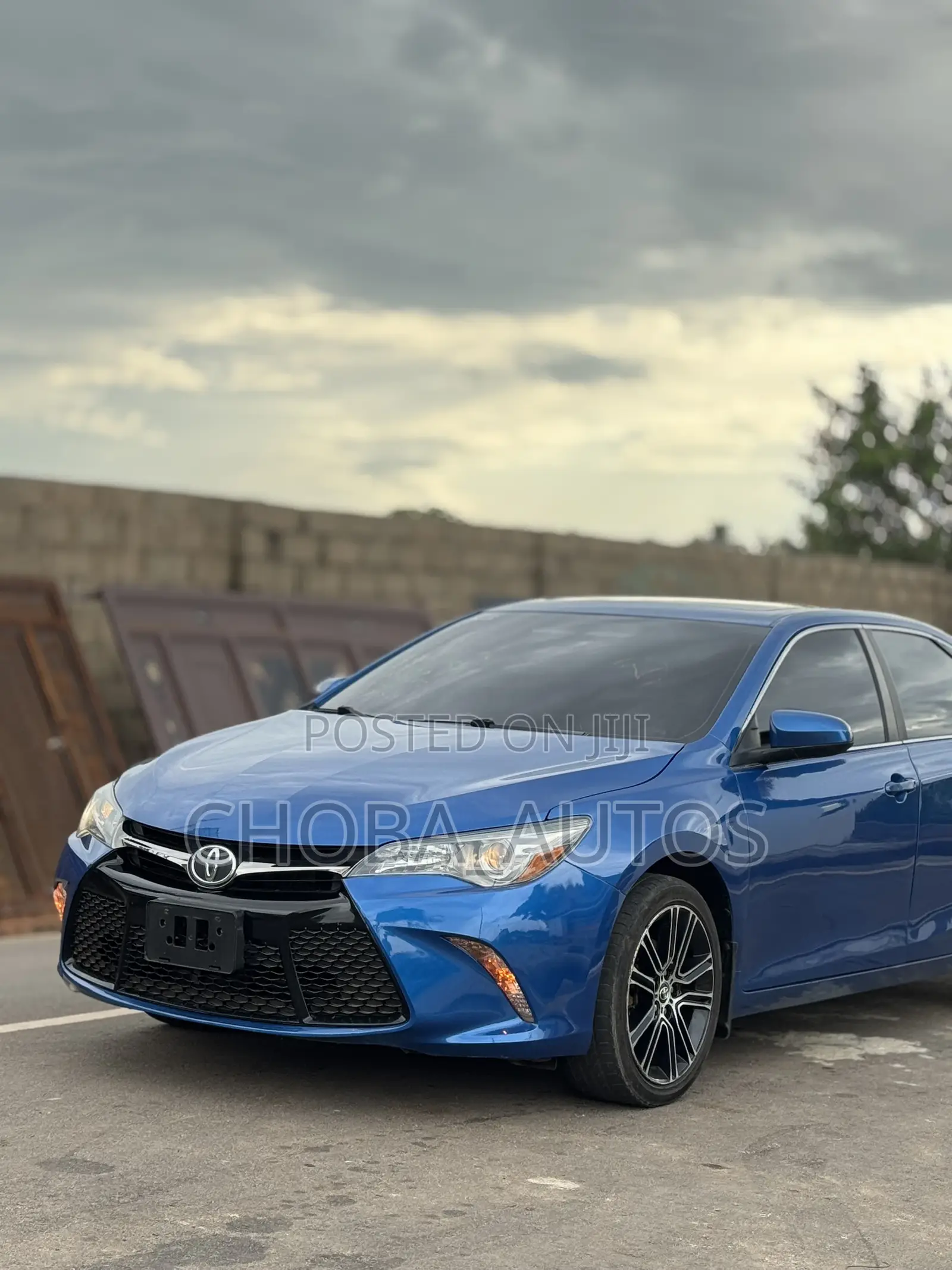 Toyota Camry 2016 Blue