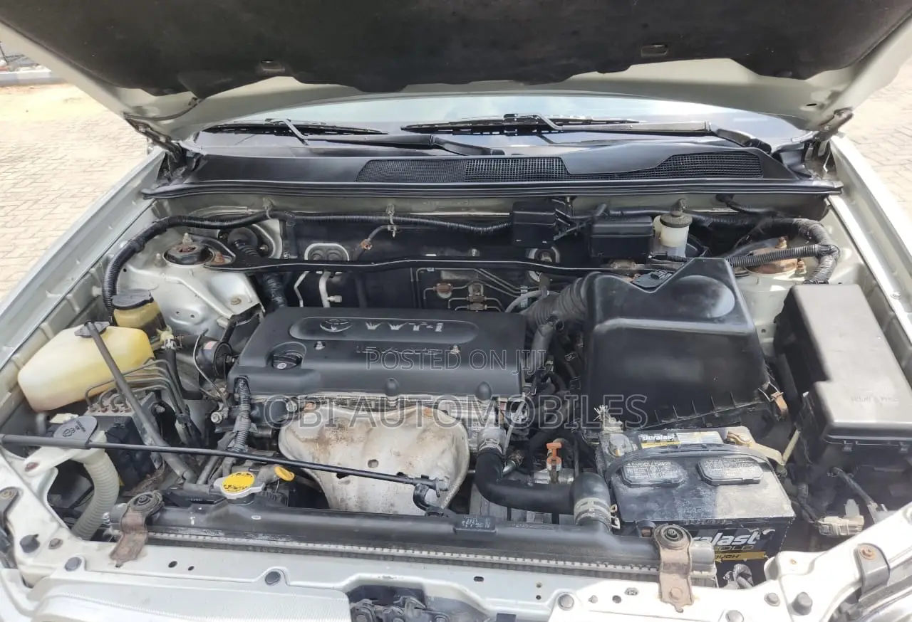 Toyota Highlander 2005 Silver