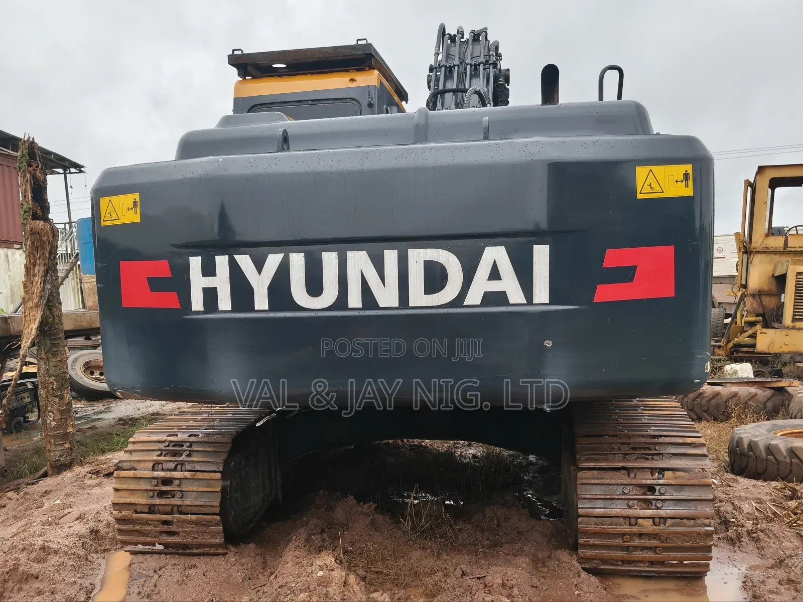 Hyundai Excavator 220 LC 9S - Foreign Use