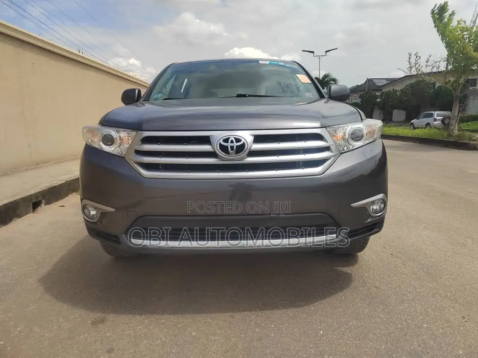 Toyota Highlander 2012 Gray
