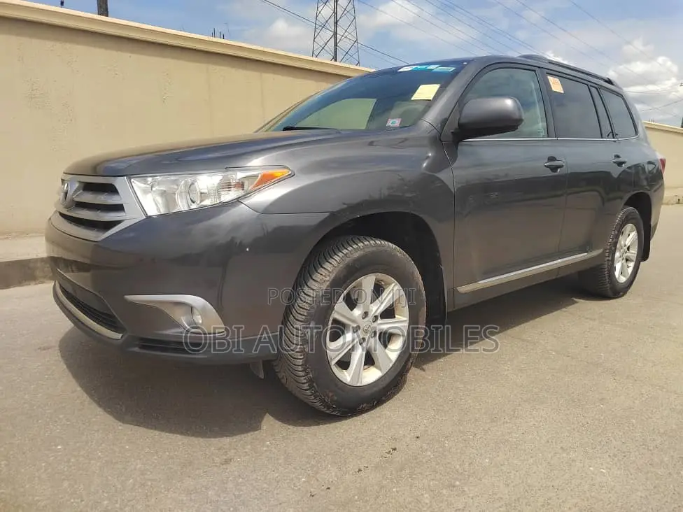 Toyota Highlander 2012 Gray