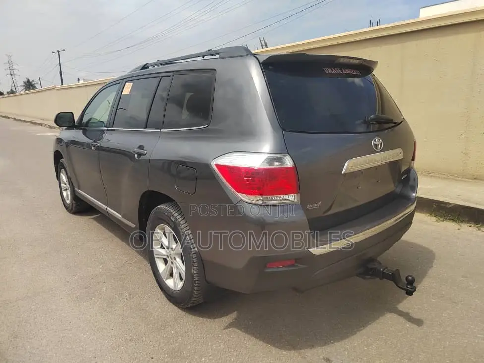 Toyota Highlander 2012 Gray
