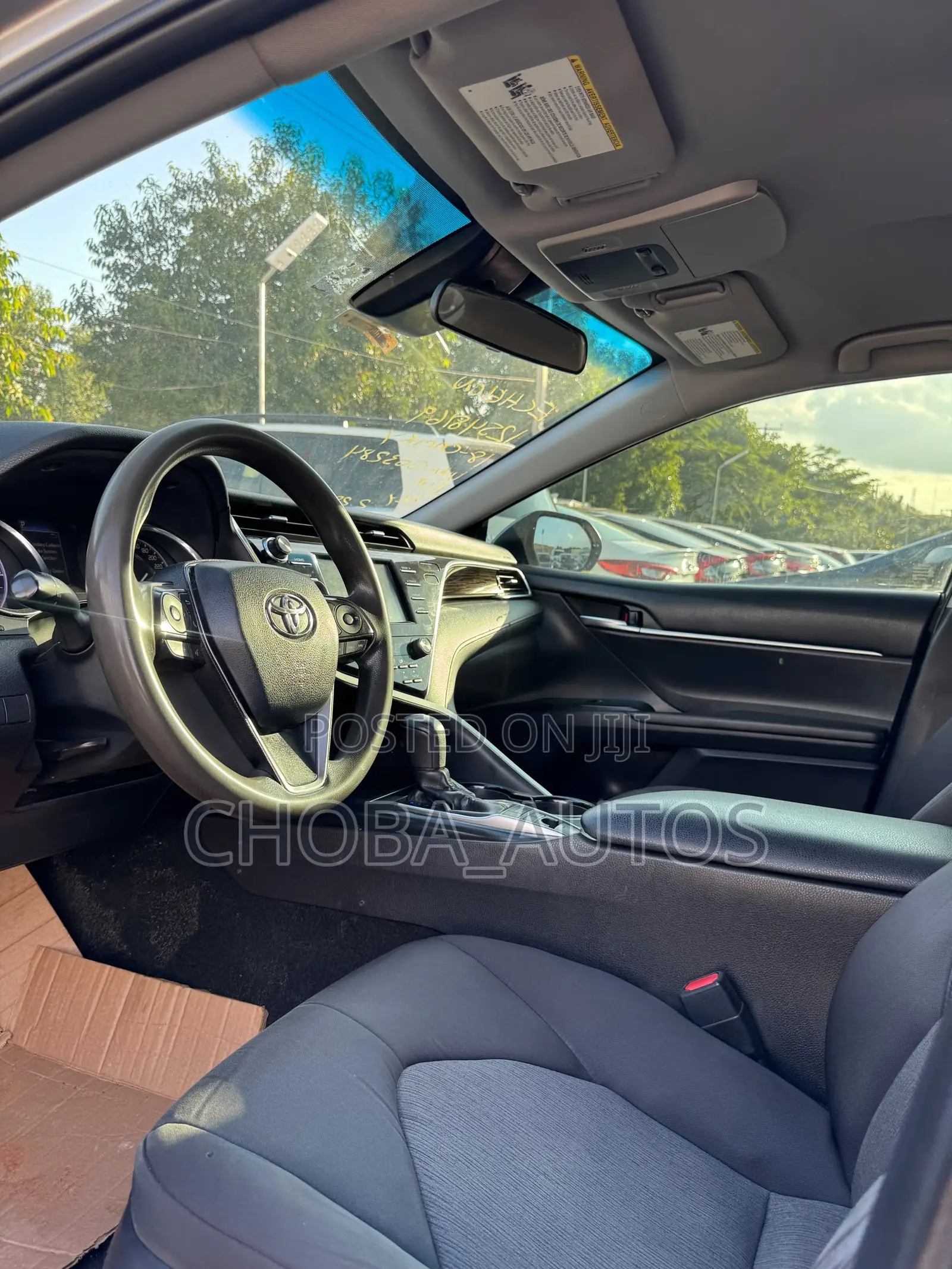 Toyota Camry 2018 Silver