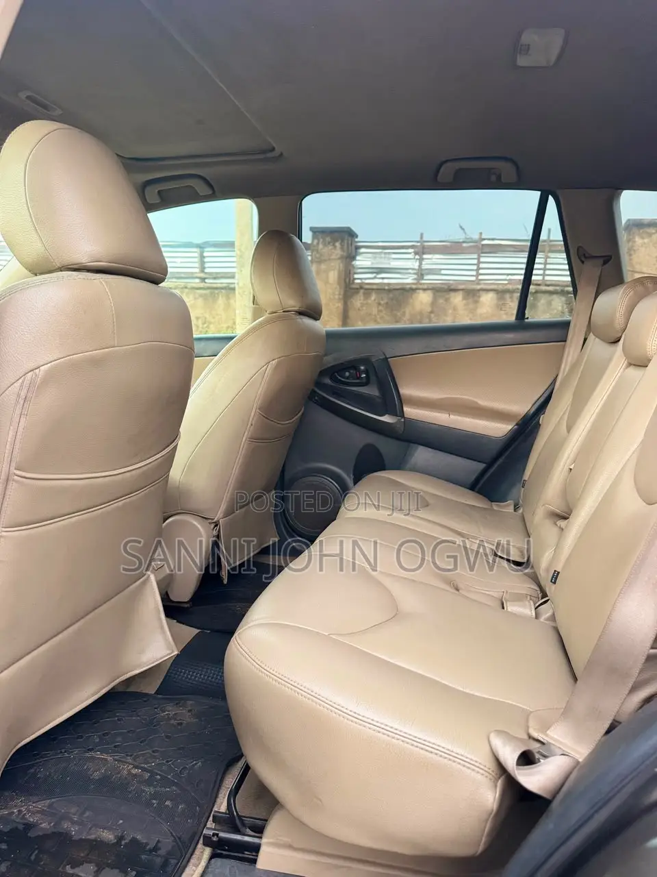 Toyota RAV4 2010 Silver