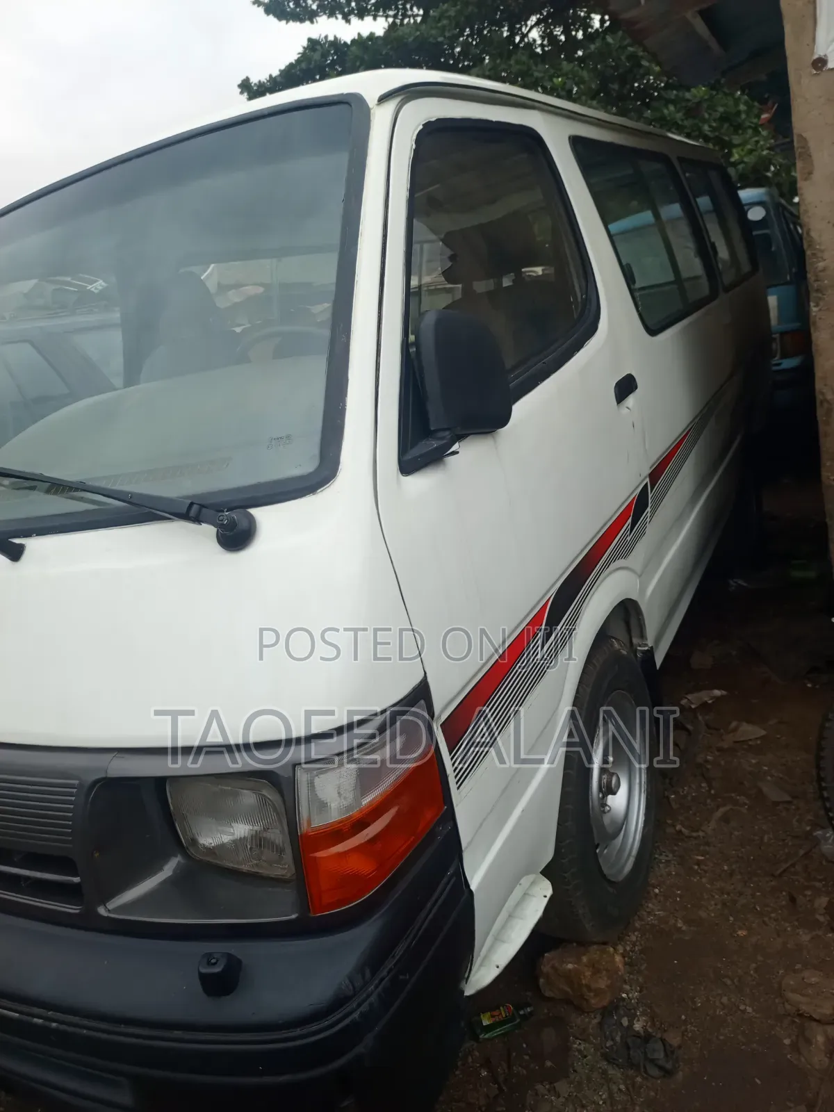 Toyota HiAce 1998 White