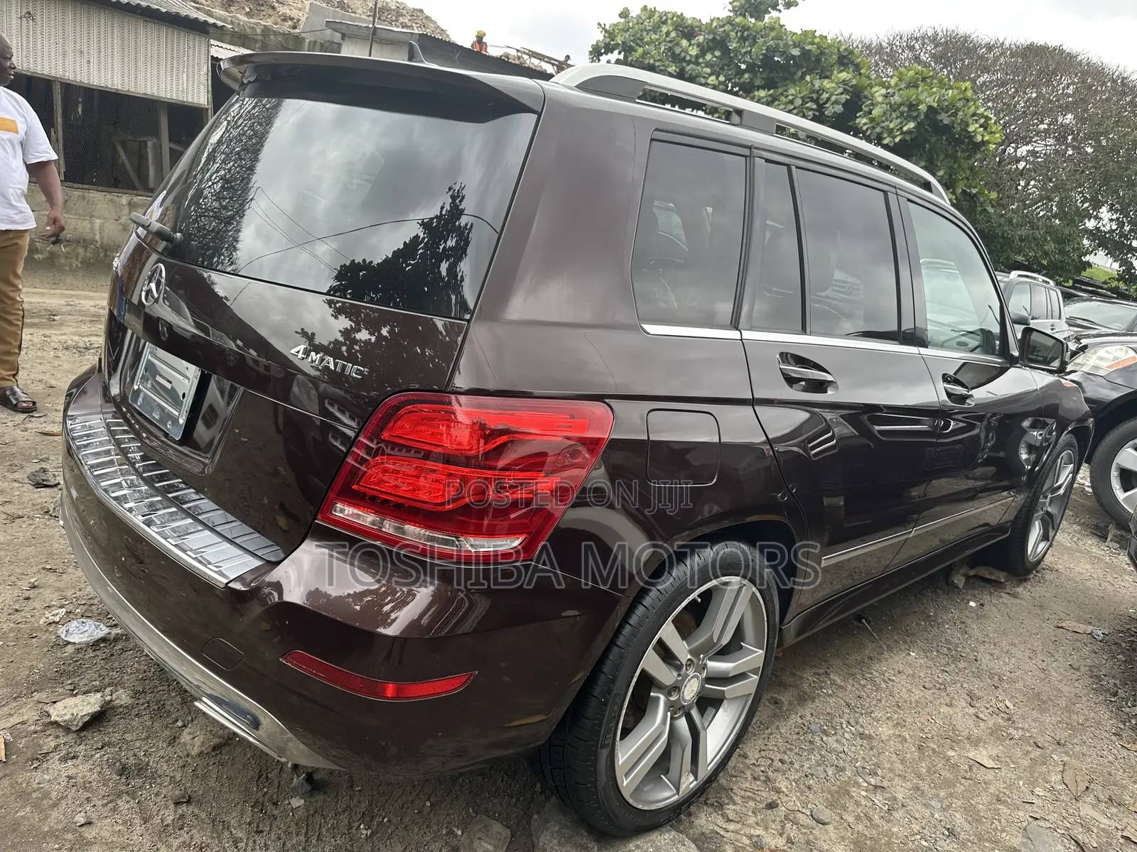 Mercedes-Benz GLK-Class Base GLK 350 4dr AWD 4MATIC (3.5L 6cyl 7A) 2015