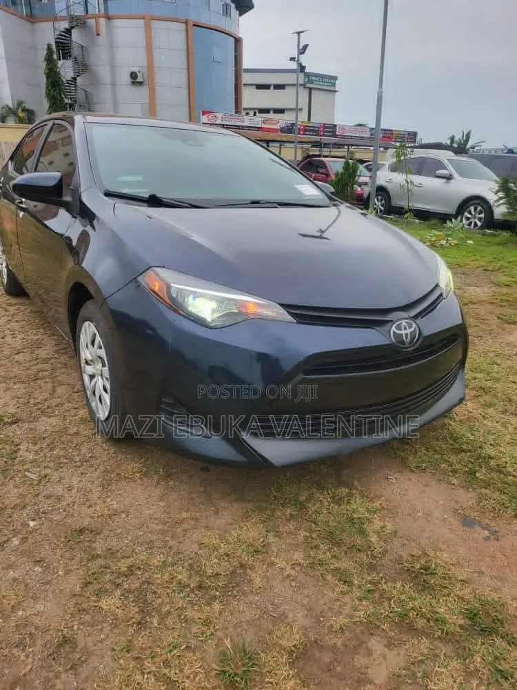 Toyota Corolla 2019 Blue