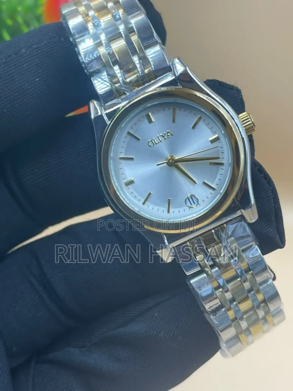 Oliya Round Face Stainless Steel Female Wrist Watch