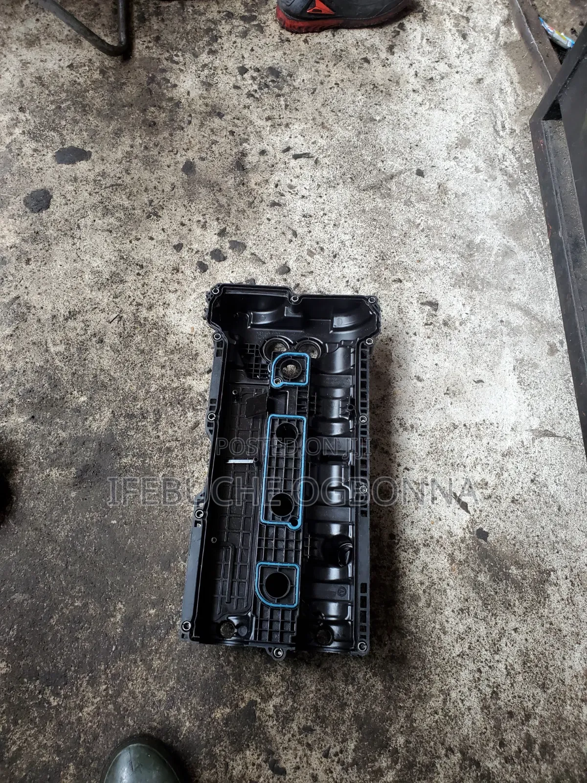 Top Cover [Ford Edge] [Ford Mustang] 4 Plugs