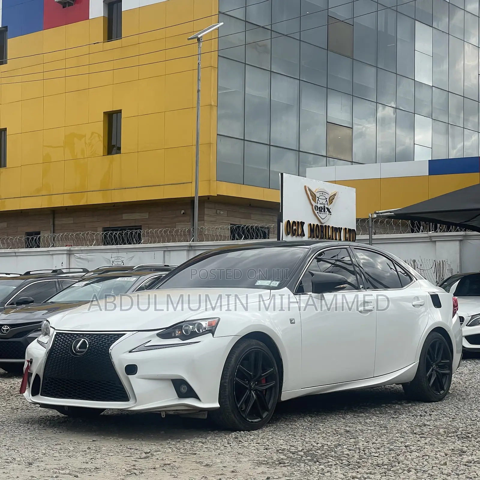 Lexus IS 300 AWD 2017 White