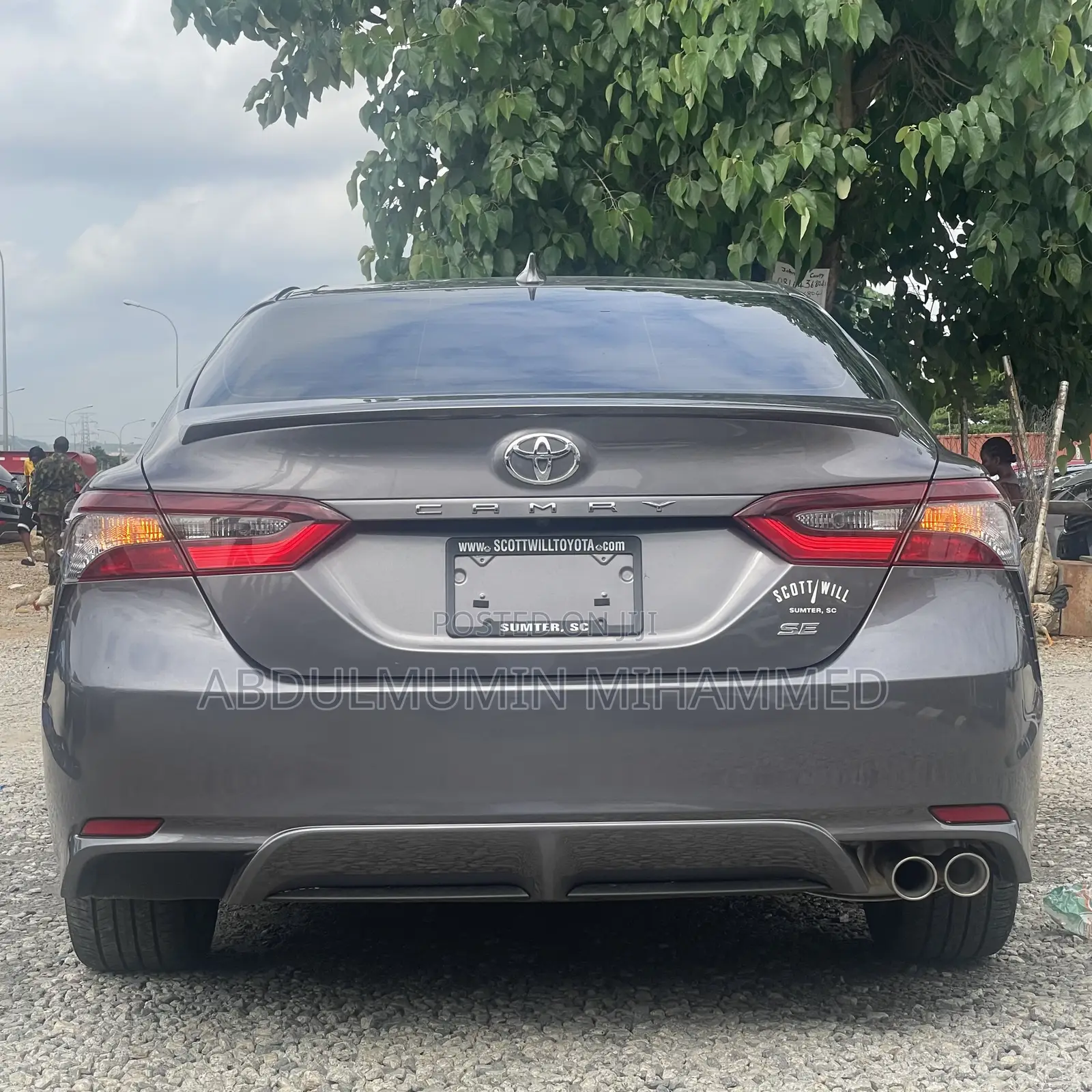 Toyota Camry SE 2022