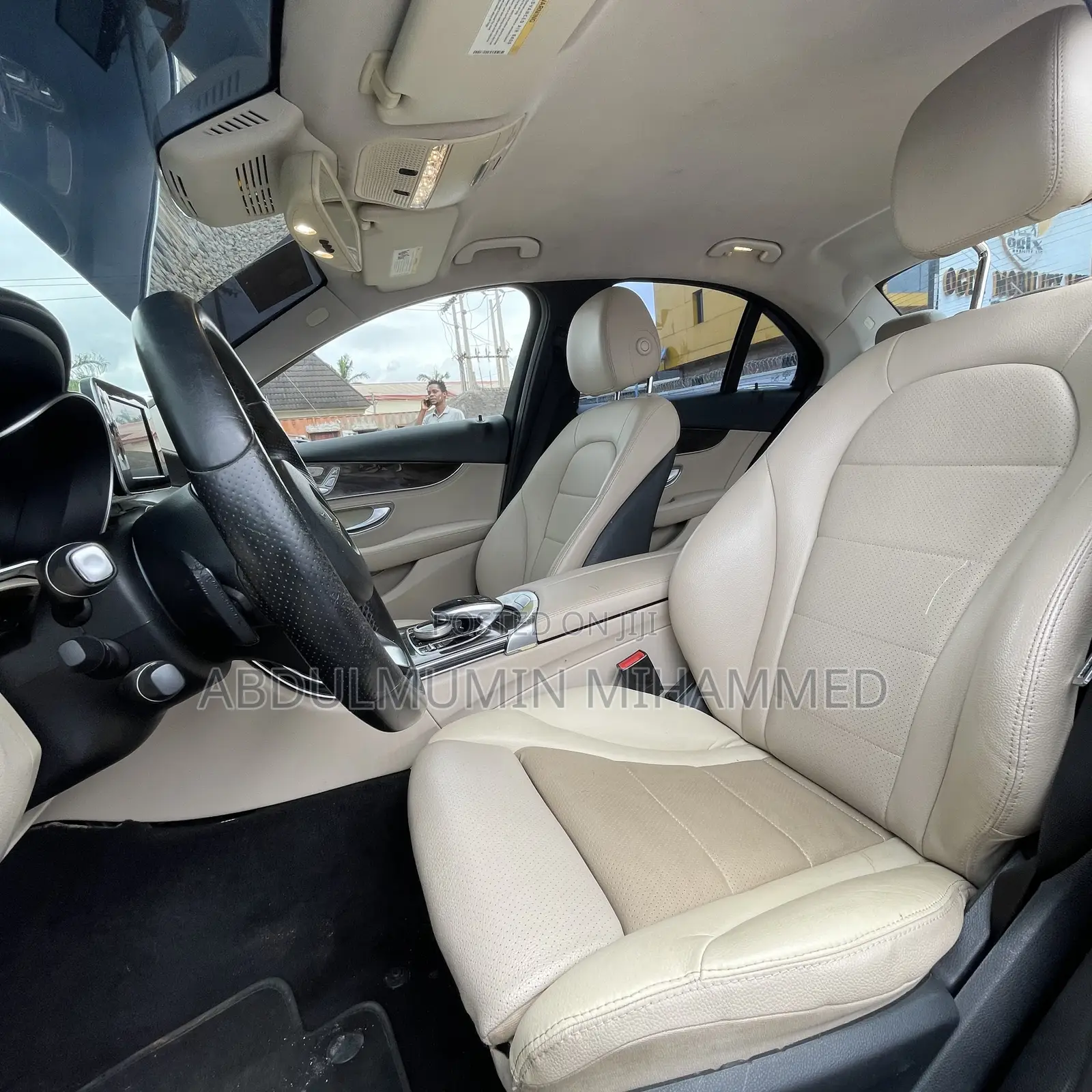 Mercedes-Benz C300 2016 Black