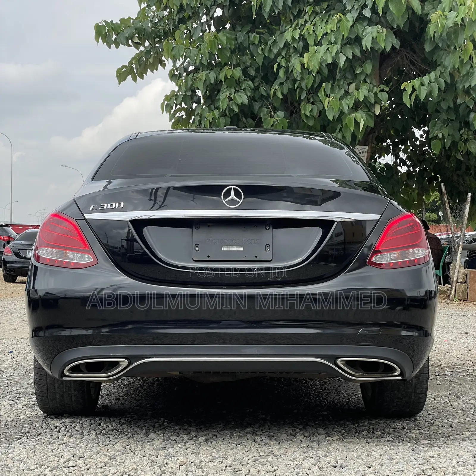 Mercedes-Benz C300 2016 Black