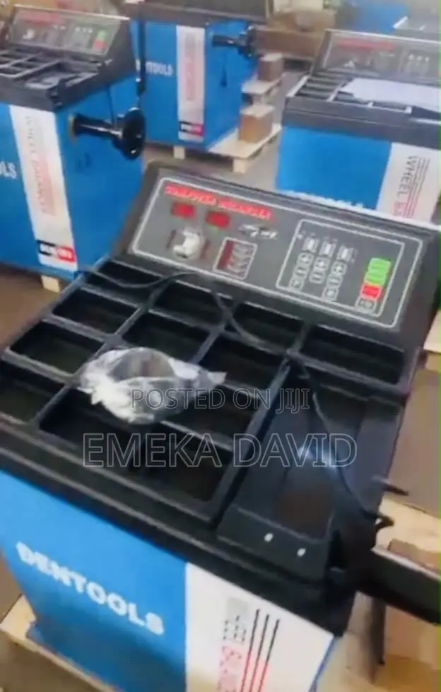 Dentools DGM-103 Computer Wheel Balancer.