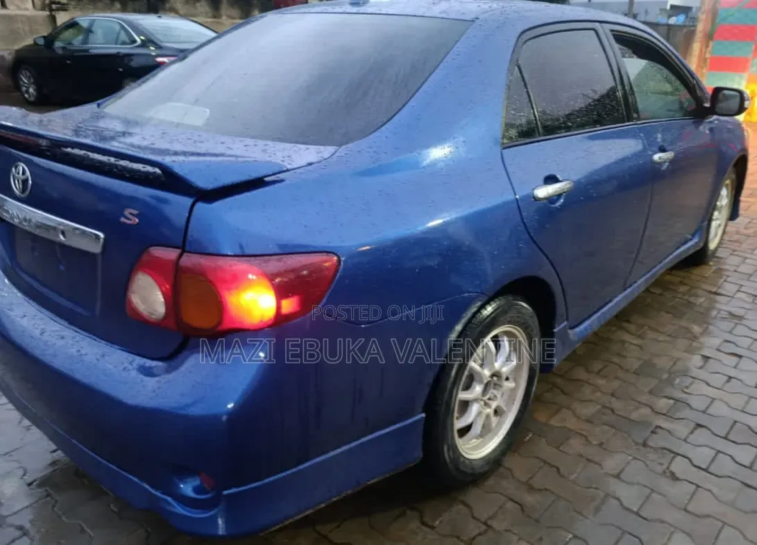 Toyota Corolla 2011 Blue