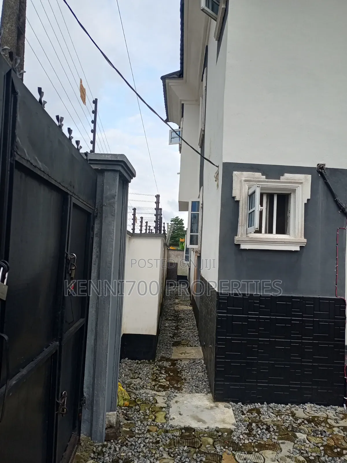 4bdrm Duplex in Greenview Estate In, Off Lekki-Epe Expressway for sale