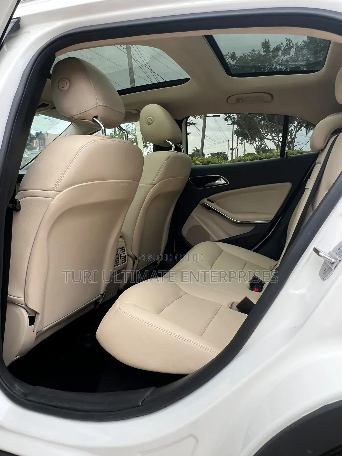 Mercedes-Benz GLA-Class 2019 White