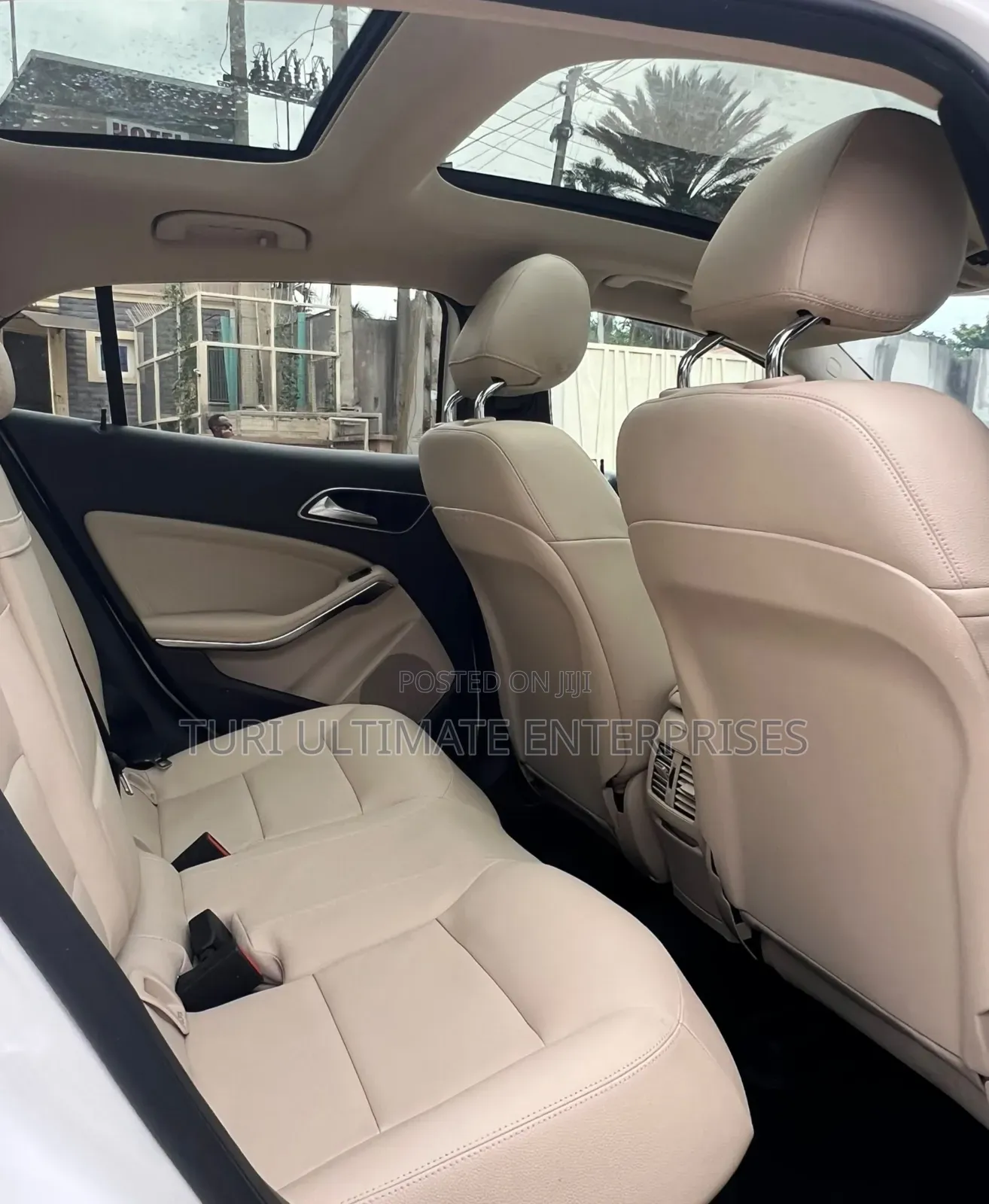 Mercedes-Benz GLA-Class 2019 White