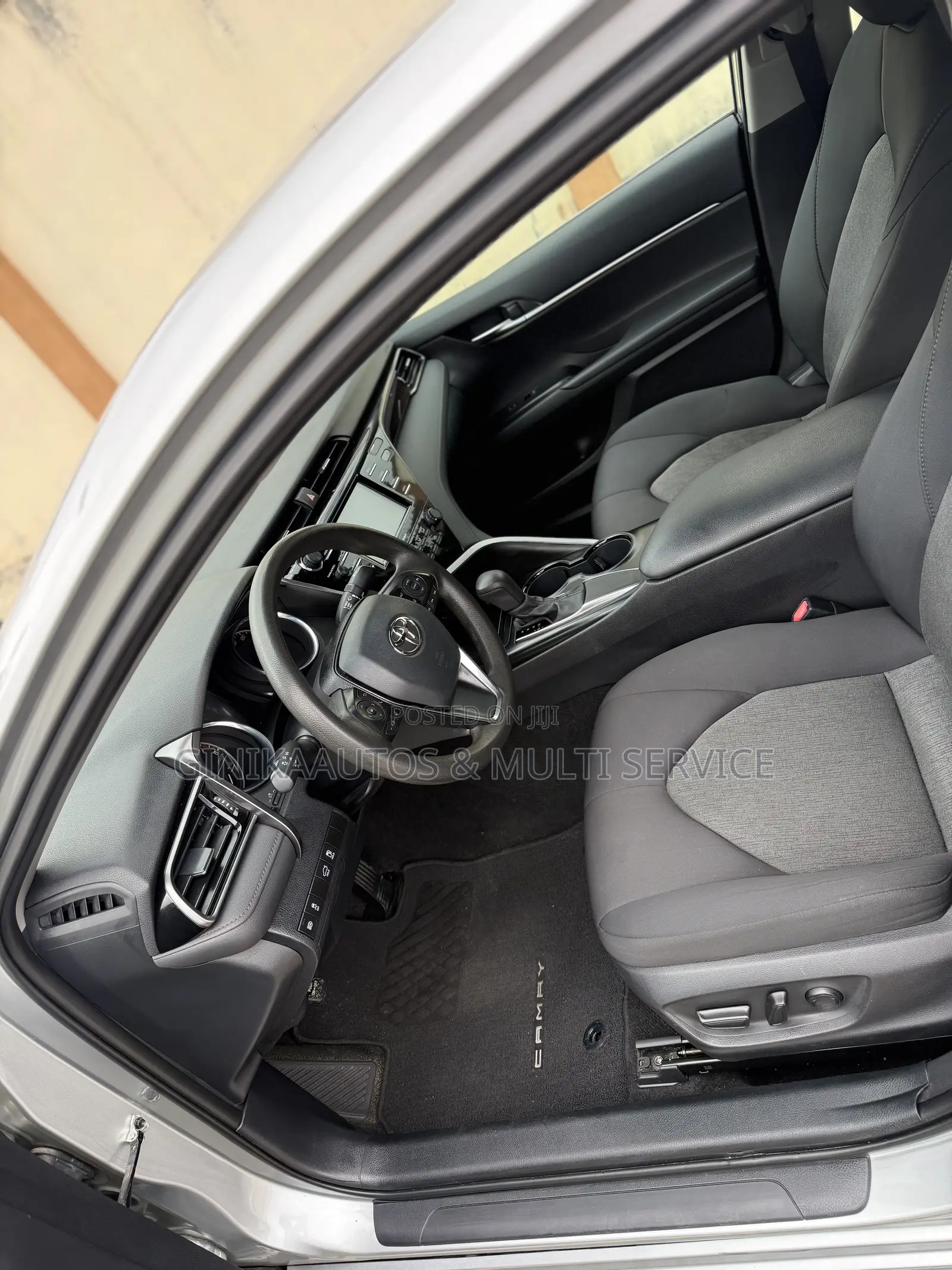 Toyota Camry L FWD 2020 Gray