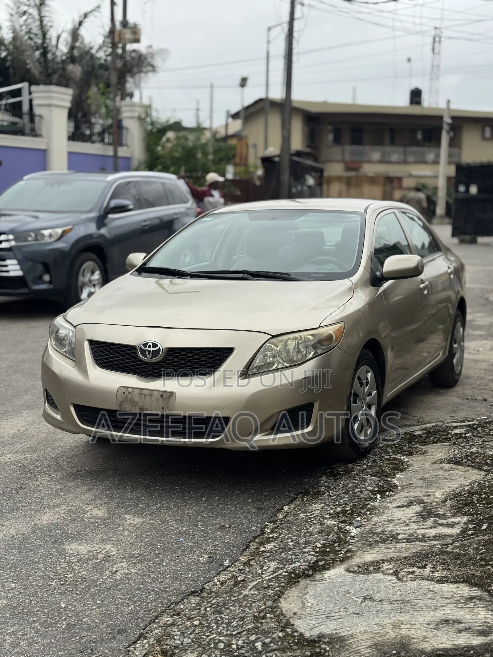 Toyota Corolla LE 4dr Sedan (1.8L 4 cyl 4A) 2009 Gold