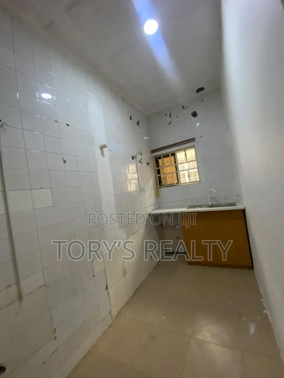 1bdrm Apartment in Lekki Phase 1 for rent
