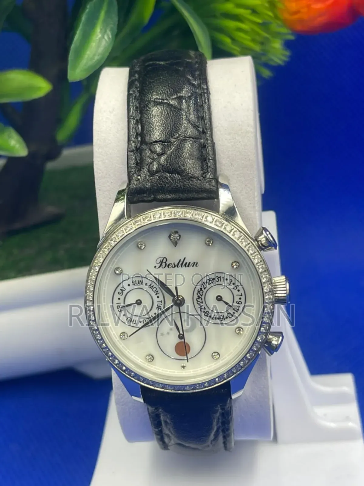 Bestlun Chronograph Female Leather Wrist Watch