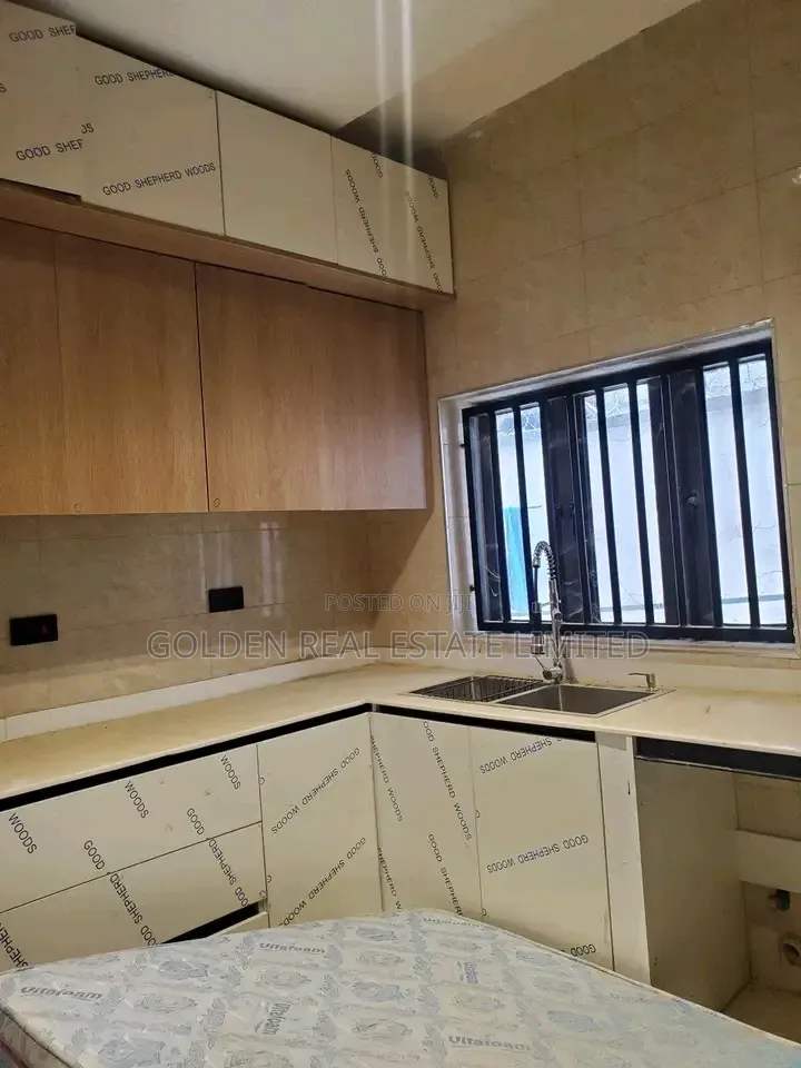 4bdrm Duplex in Jahi for sale