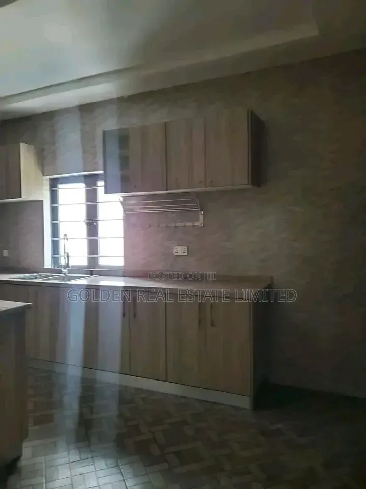 5bdrm Duplex in Katampe Extension for sale