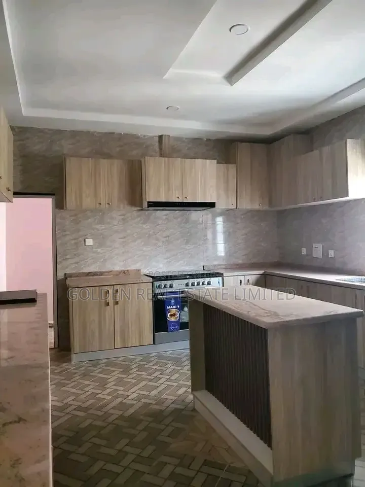 5bdrm Duplex in Katampe Extension for sale