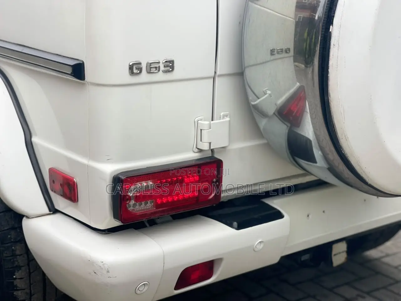 Mercedes-Benz G-Class G63 AMG 4dr SUV 4WD (5.5L 8cyl Turbo 7A) 2015